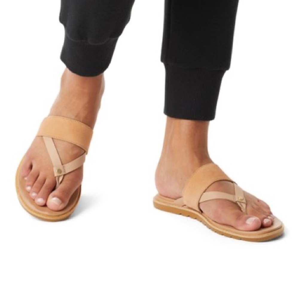 Sorel Tan Easy Flip Sandal - Size 9